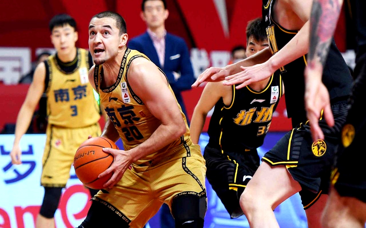 悦盈app下载 -赛后新疆广汇调整名单以备欧篮联；豪取连胜环节打磨；压力陡增；纪律约束更严格的简单介绍